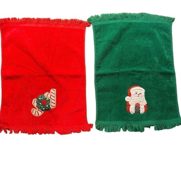 2 Vtg Christmas Embroidered Hand Towels JOY Candy CANE Green Santa Fringe Wreath - Picture 1 of 5